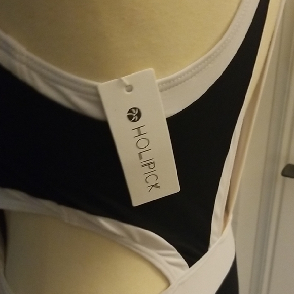 Black and White Cutout Swimsuit - Picture 4 of 6